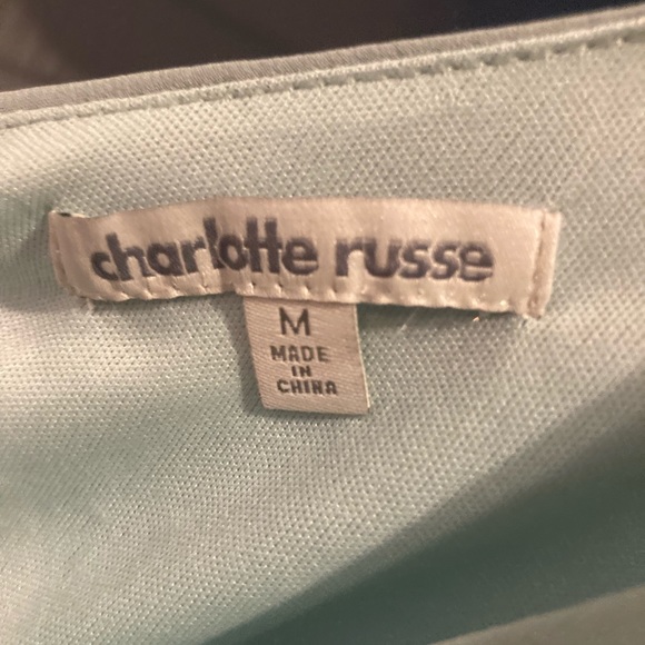 Pale green dress - Picture 3 of 5